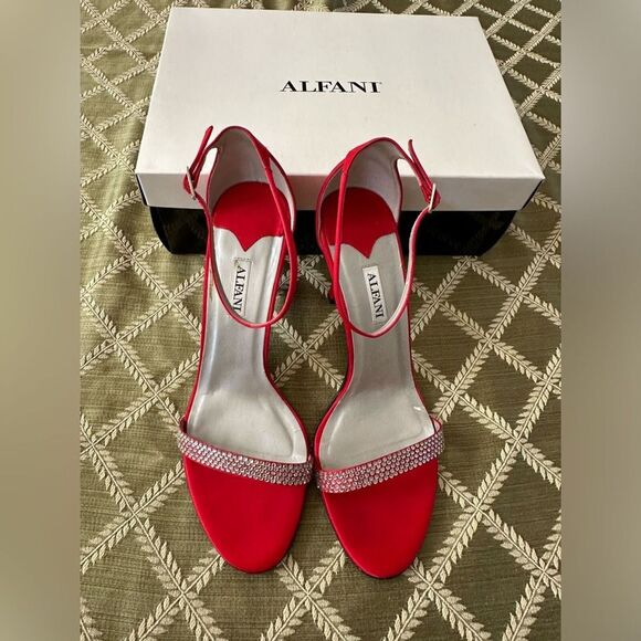 Alfani Shoes Ashton Red Sparkle Heels Size 10M 3 1/2” Heel Straps - Picture 15 of 16